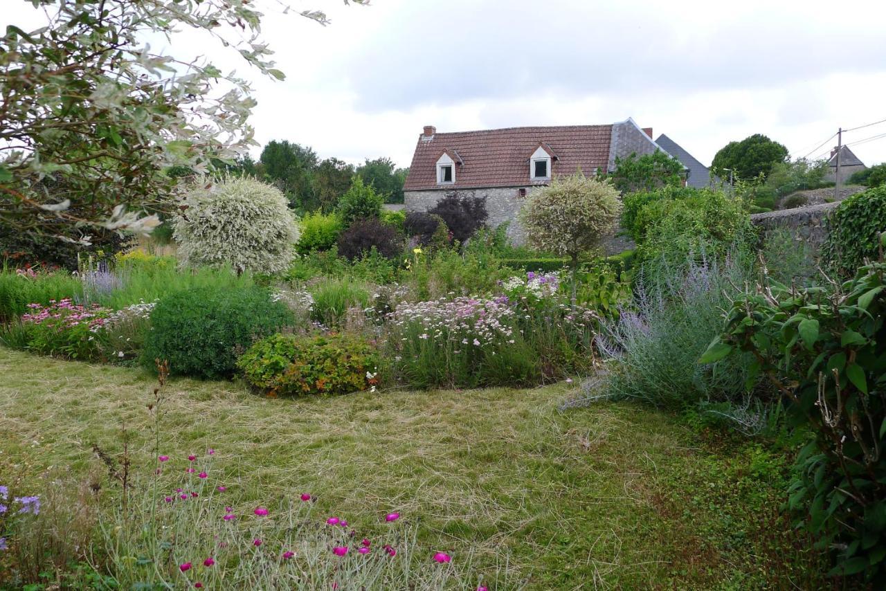 La Ferme Aux Oiseaux B&B Beaumont Екстериор снимка